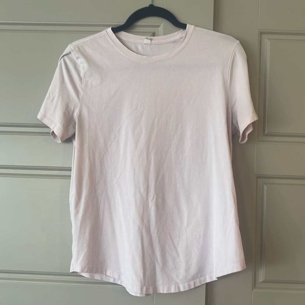 Lululemon T-shirt